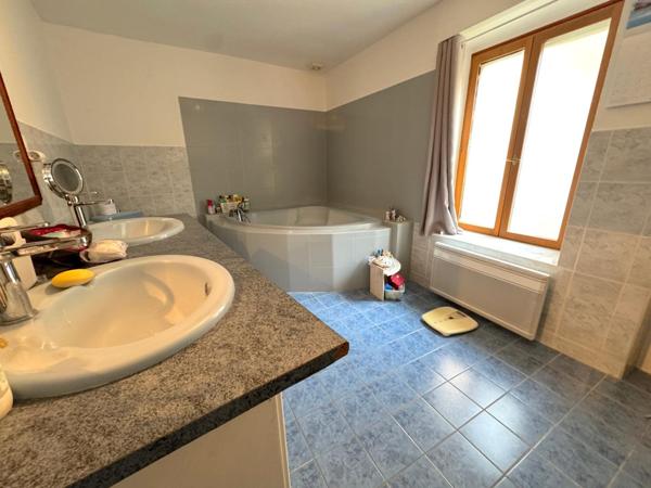 Maison 4 pièces 131 m²