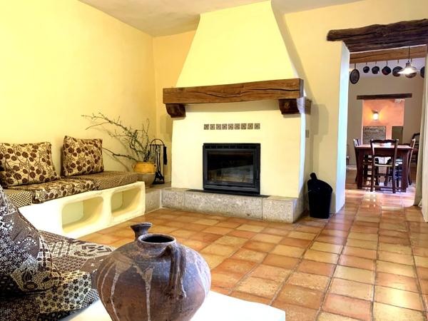 Propriété de charme dans un cadre naturel rare à 15 minutes de Lalbenque