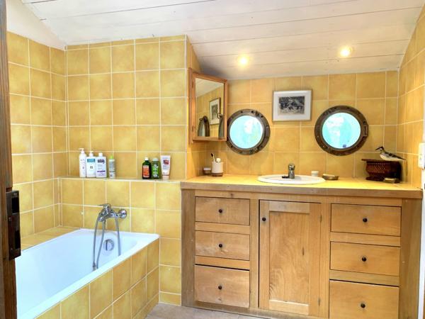 Propriété de charme dans un cadre naturel rare à 15 minutes de Lalbenque