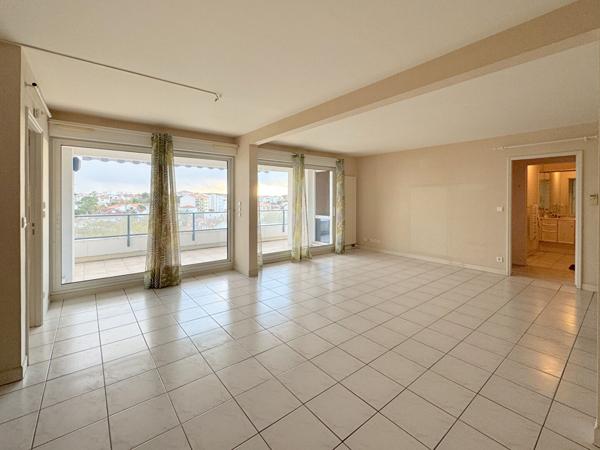 ROYAN HYPER CENTRE/ MARCHE grand T2 Royan