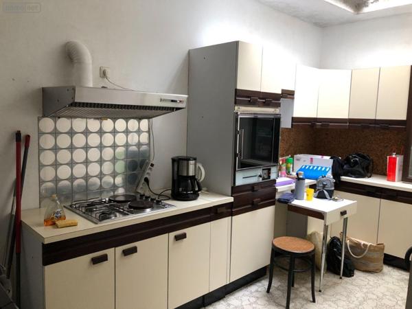 Local commercial à vendre à Issoudun dans l'Indre (36100), ref : 11813/1458