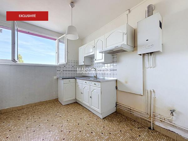 Appartement avec balcon et cave - SAINT BRIEUC, proche des universités