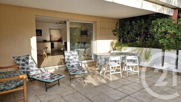 Appartement T4 à vendre  4 pièces - 88,31 m2 LE LAVANDOU - 83