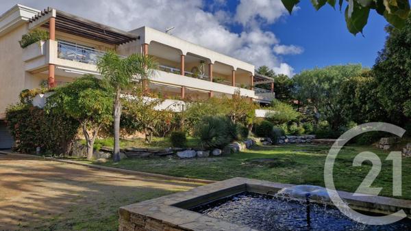 Appartement T4 à vendre  4 pièces - 88,31 m2 LE LAVANDOU - 83