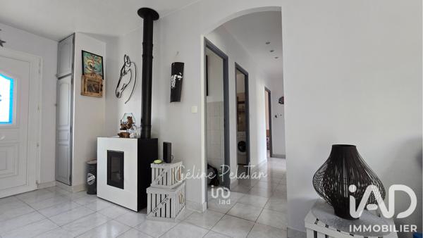 Maison à vendre 4 pièces 83 m² Aigues-Mortes