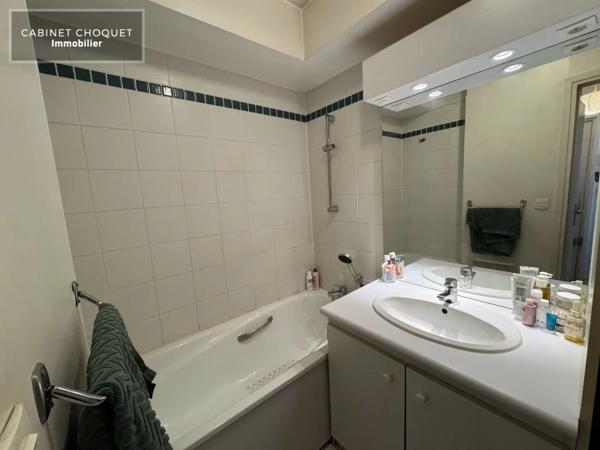 APPARTEMENT F2 AVEC PARKING A VENDRE - VIEUX LILLE - 38.5 m 2 - 218 000 €