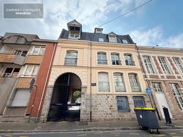 APPARTEMENT F2 AVEC PARKING A VENDRE - VIEUX LILLE - 38.5 m 2 - 218 000 €