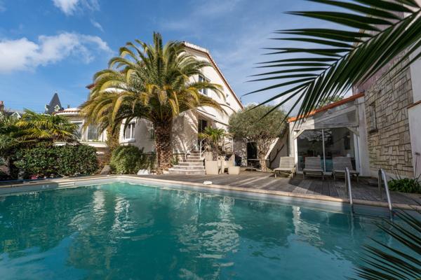 Villa années 50 en plein coeur de Pontaillac