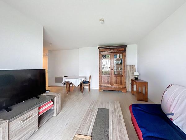 SAINT BARTHELEMY D'ANJOU - Lumineux T3 avec balcon garage - Opportunité pour Investissement locatif ou Résidence principale