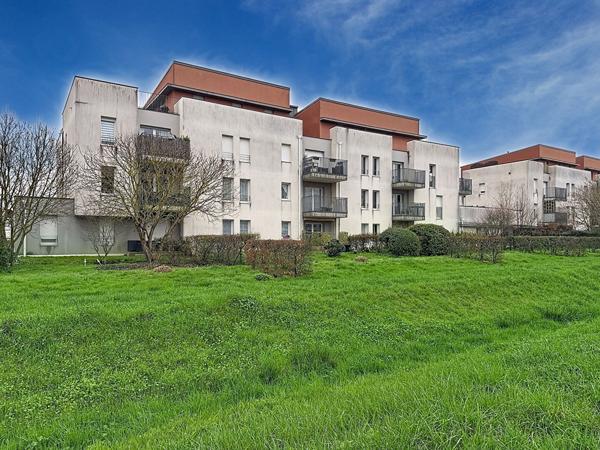 SAINT BARTHELEMY D'ANJOU - Lumineux T3 avec balcon garage - Opportunité pour Investissement locatif ou Résidence principale