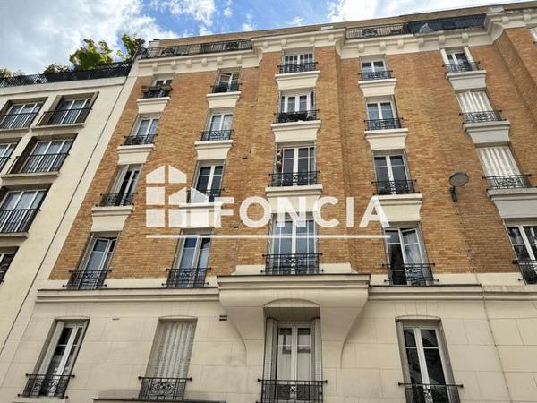 Location Studio 18.1 m² - 39 RUE DES MONTIBOEUFS Paris 75020