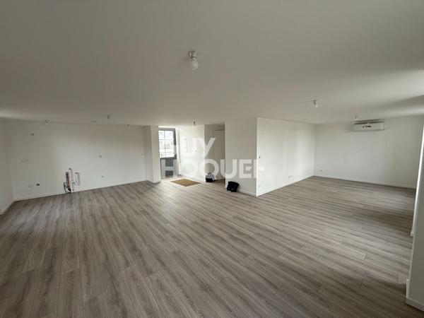 Appartement 4 chambres + bureau de 135 m2 à Lit et Mixe