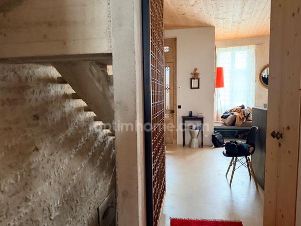 Charme & architecture – Maison de village en pierre au cœur du Bois-Plage-en-Ré