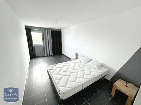 Appartement à louer 2 pièces 62.43m²