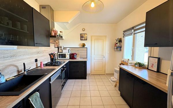 Maison à vendre    5 pièces •  Lavalette