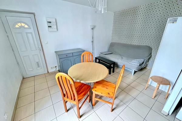 A LOUER - NANTES SAINT DONATIEN - T1 MEUBLE DE 19.18M² PROCHE LIVET ET IUT