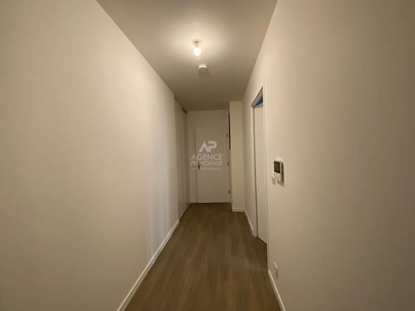 Appartement Pontoise 1 pièce(s) 36,48 m2 Loyer 870 €/mois charges comprises **  - Référence  MG11236