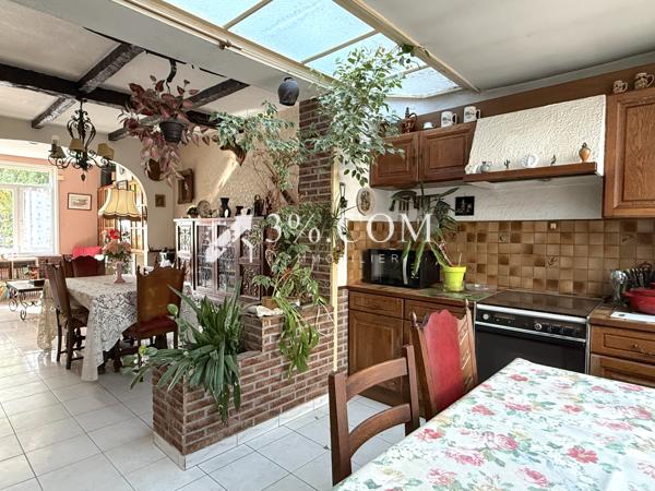 Maison
                                                                                                                                                                                                                                                                                                                        5 pièce(s)                                                                                                                                                                                                          3 chambre(s)                                                                                                                                                                                                          78  m²