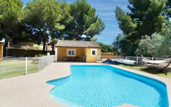 Maison à vendre    6 pièces •  Istres