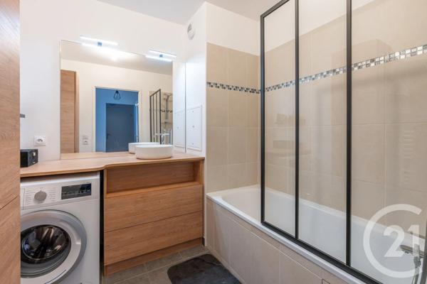 Appartement F3 à vendre  3 pièces - 65,51 m 2   VILLIERS SUR MARNE  - 94