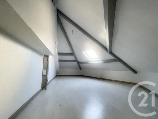 Appartement F3 à vendre  3 pièces - 36 m 2   VILLEMOMBLE  - 93