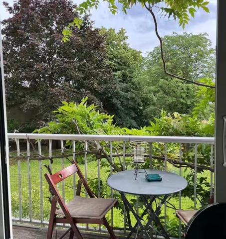 Appartement
         4 pièces
        - 95 m² 535 000 € *