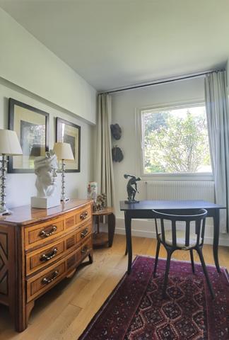 Appartement
         4 pièces
        - 95 m² 535 000 € *