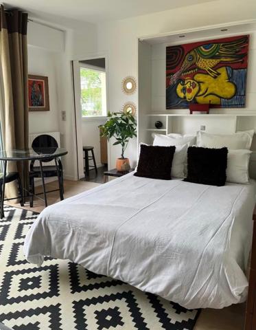 Appartement
         4 pièces
        - 95 m² 535 000 € *
