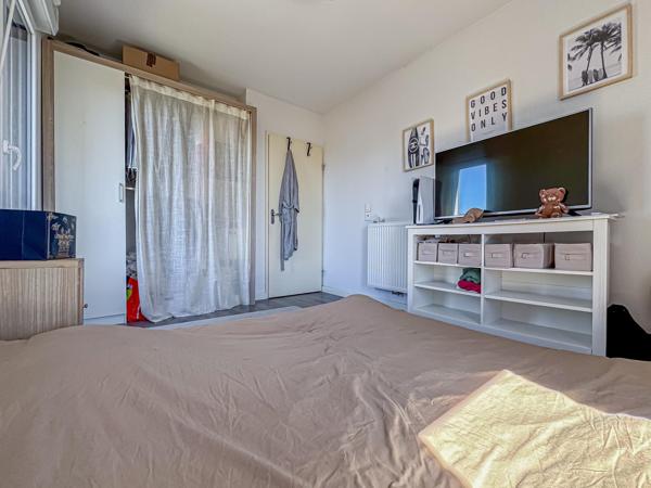 T2 avec terrasse, proche des transports, parking
