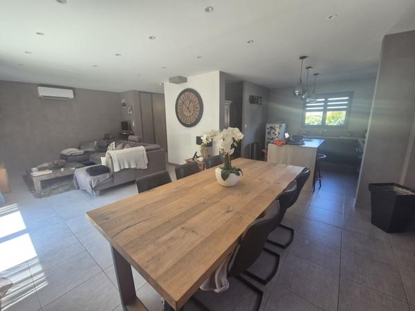 Gignac-la-Nerthe (13180) Villa individuelle 5 pièces de construction récente avec garage sur Laure