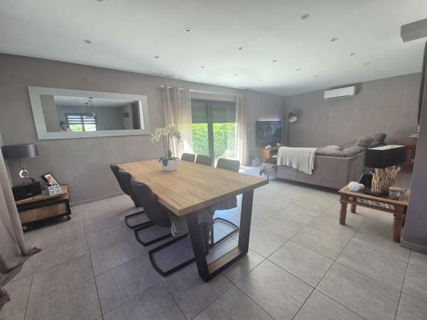 Gignac-la-Nerthe (13180) Villa individuelle 5 pièces de construction récente avec garage sur Laure