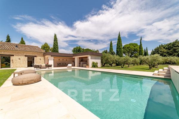 Villa contemporaine haut de gamme entre Avignon et St-Rémy-de-Provence