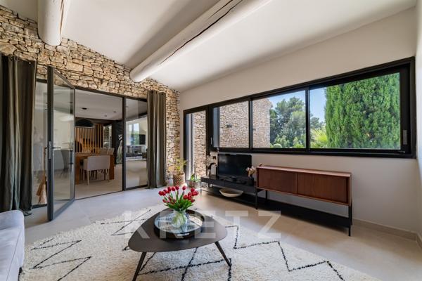 Villa contemporaine haut de gamme entre Avignon et St-Rémy-de-Provence