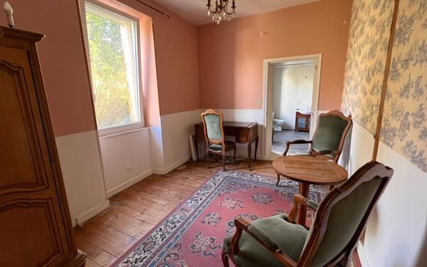 Maison à vendre    8 pièces • 207 m2 Rostrenen