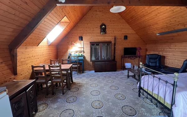 Maison à vendre    8 pièces • 207 m2 Rostrenen