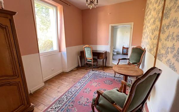 Maison à vendre    8 pièces • 207 m2 Rostrenen