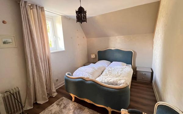 Maison à vendre    8 pièces • 207 m2 Rostrenen