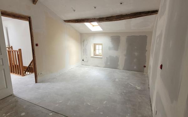 Maison à vendre    3 pièces • 105 m2 Abzac