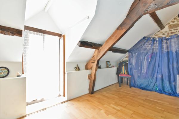 Propriété à vendre 8 pièces COMBOURG (35) en Bretagne