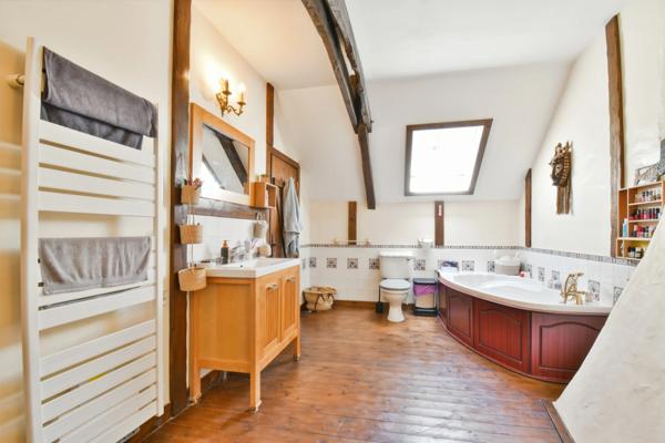 Propriété à vendre 8 pièces COMBOURG (35) en Bretagne