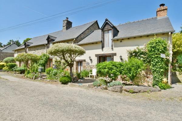 Propriété à vendre 8 pièces COMBOURG (35) en Bretagne