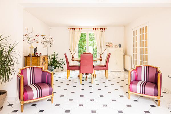 Élégante maison à l’allure champêtre