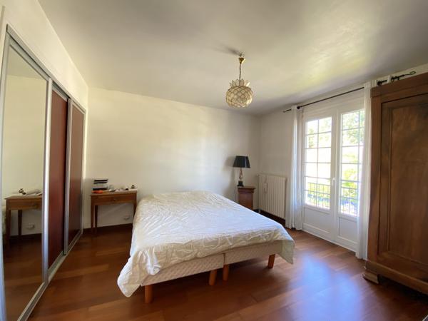 Grande maison divisible avec 5 chambres