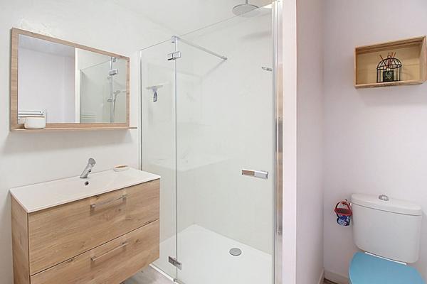 À VENDRE en EXCLUSIVITÉ à TRANS-EN-PROVENCE Maison en pierre 6 pièces 231 m² avec piscine