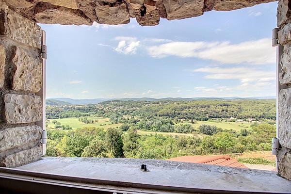 À VENDRE en EXCLUSIVITÉ à TRANS-EN-PROVENCE Maison en pierre 6 pièces 231 m² avec piscine