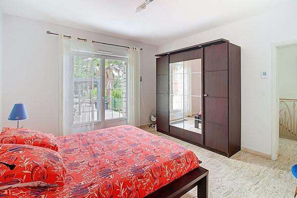 À VENDRE en EXCLUSIVITÉ à TRANS-EN-PROVENCE Maison en pierre 6 pièces 231 m² avec piscine