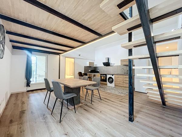 oup de coeur ? Superbe appartement rénové avec mezzanine, terrasse et parking