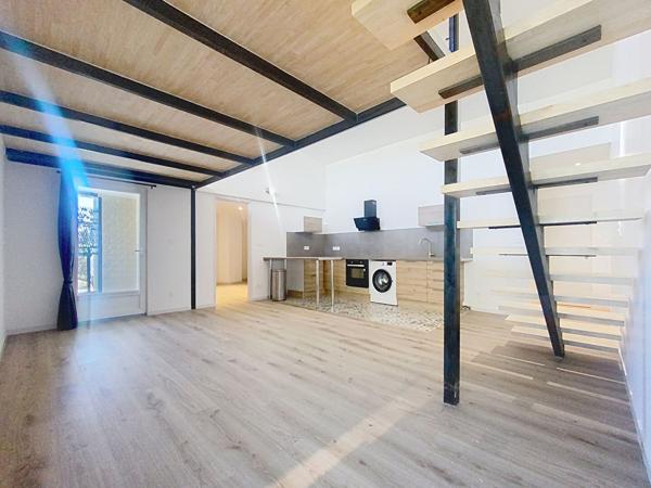 oup de coeur ? Superbe appartement rénové avec mezzanine, terrasse et parking