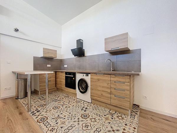 oup de coeur ? Superbe appartement rénové avec mezzanine, terrasse et parking