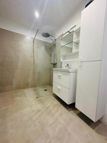 CUCURON, MDV 3 Chambres entièrement rénovée